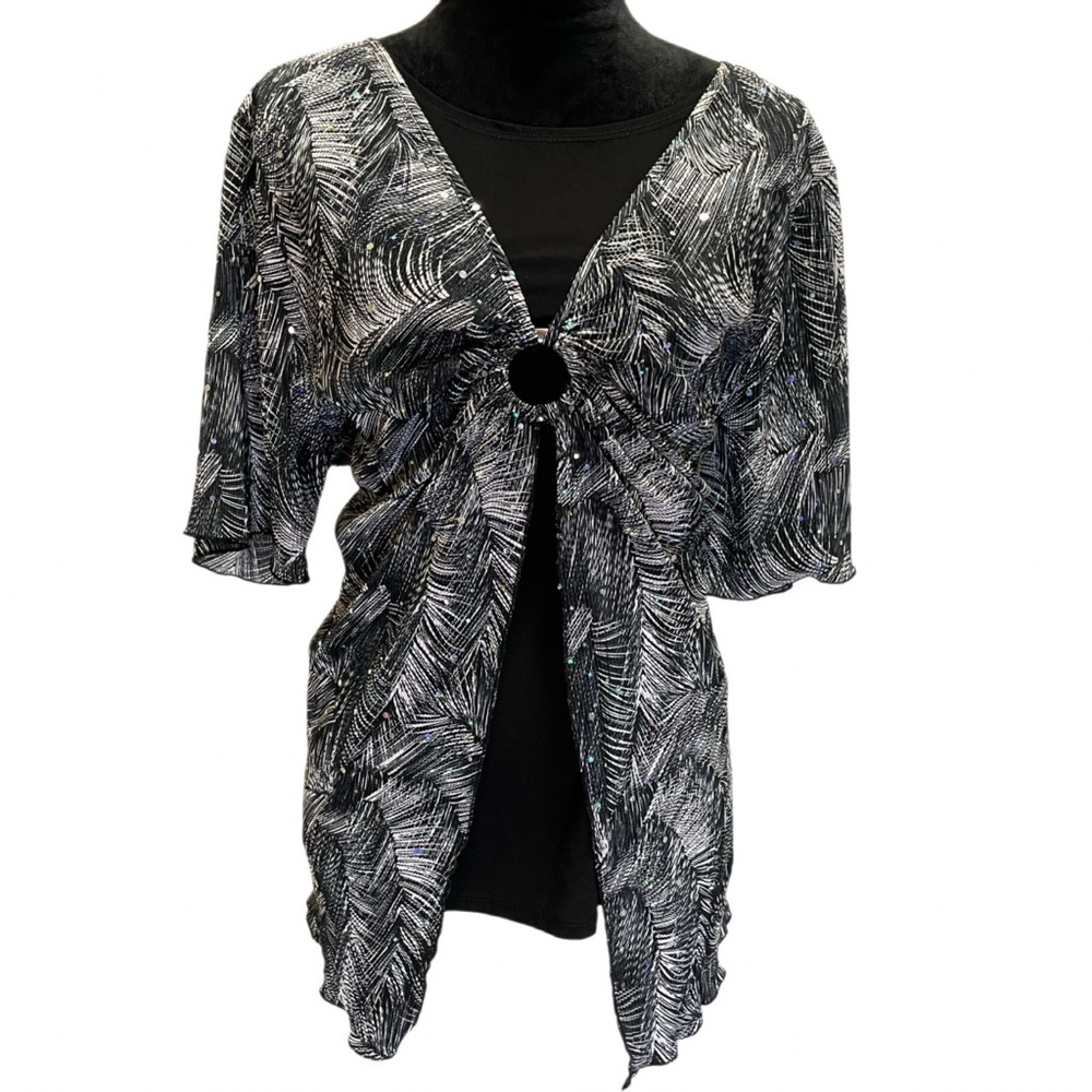 Maggie Barnes Women’s Plus 1XL Black Silver Sequin Pleated Overlay Shrug Top